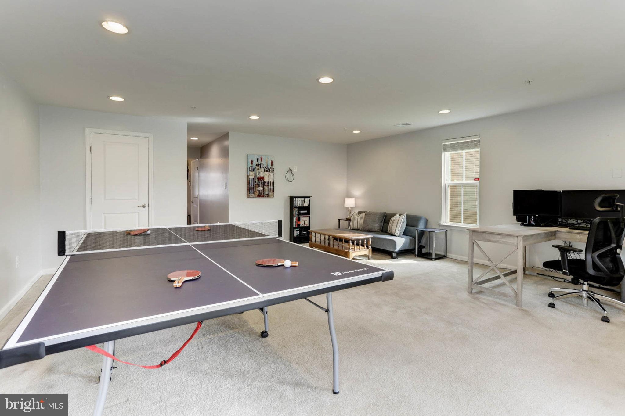 513 Fox River Hills Way