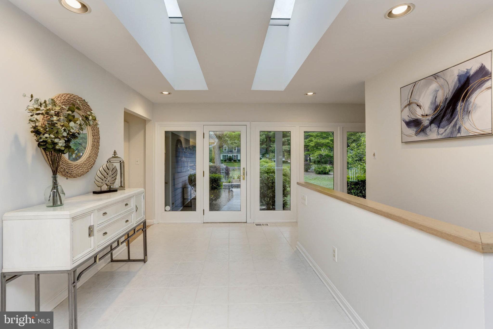 1051 Landon Ln