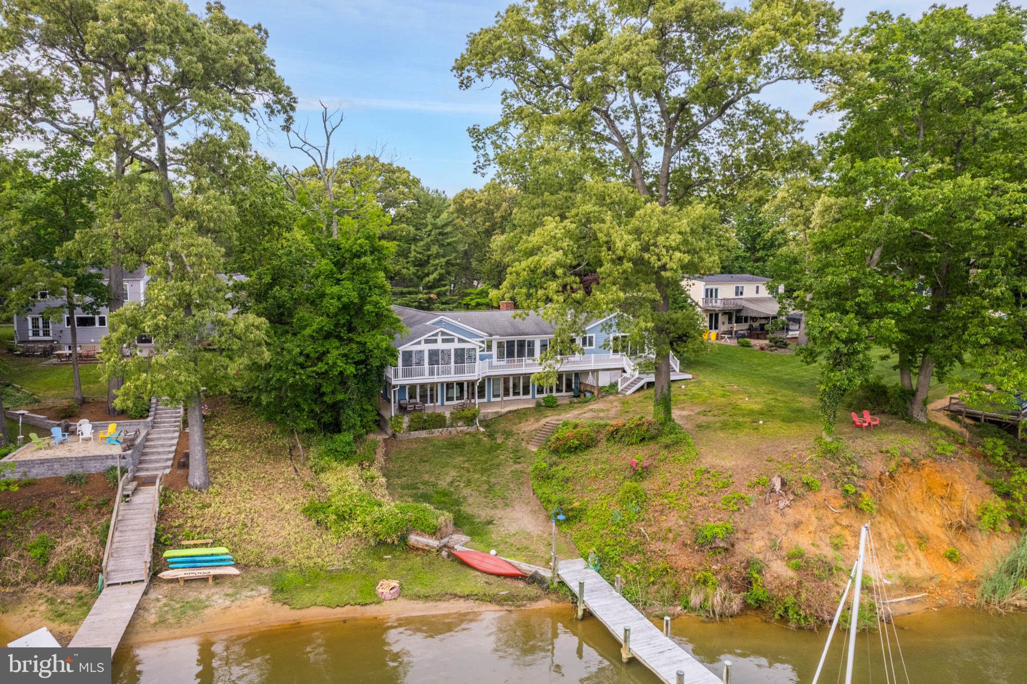 1051 Landon Ln