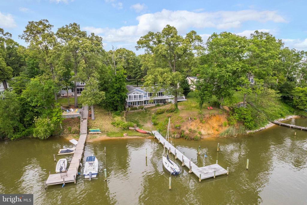 1051 Landon Ln