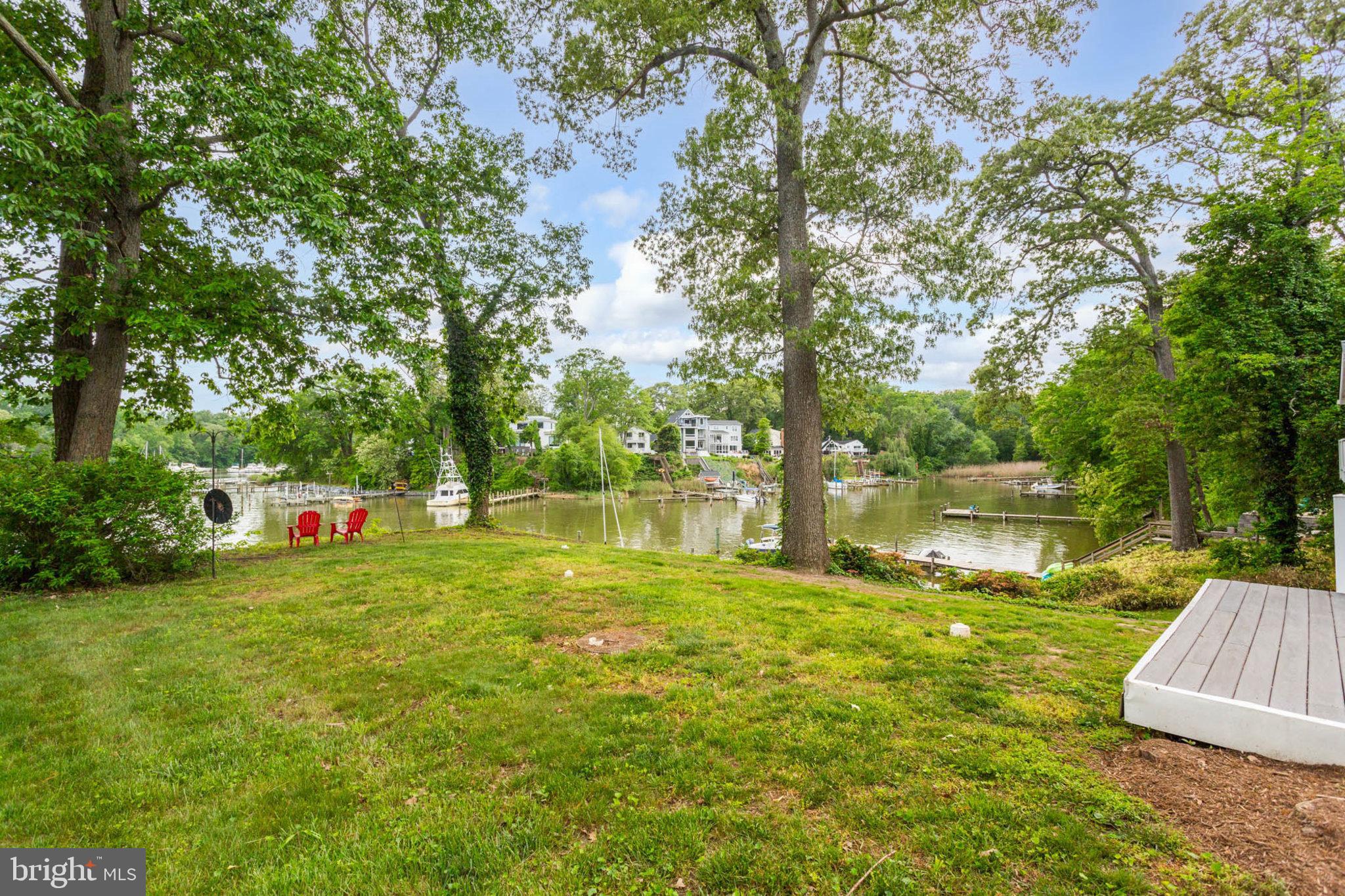 1051 Landon Ln