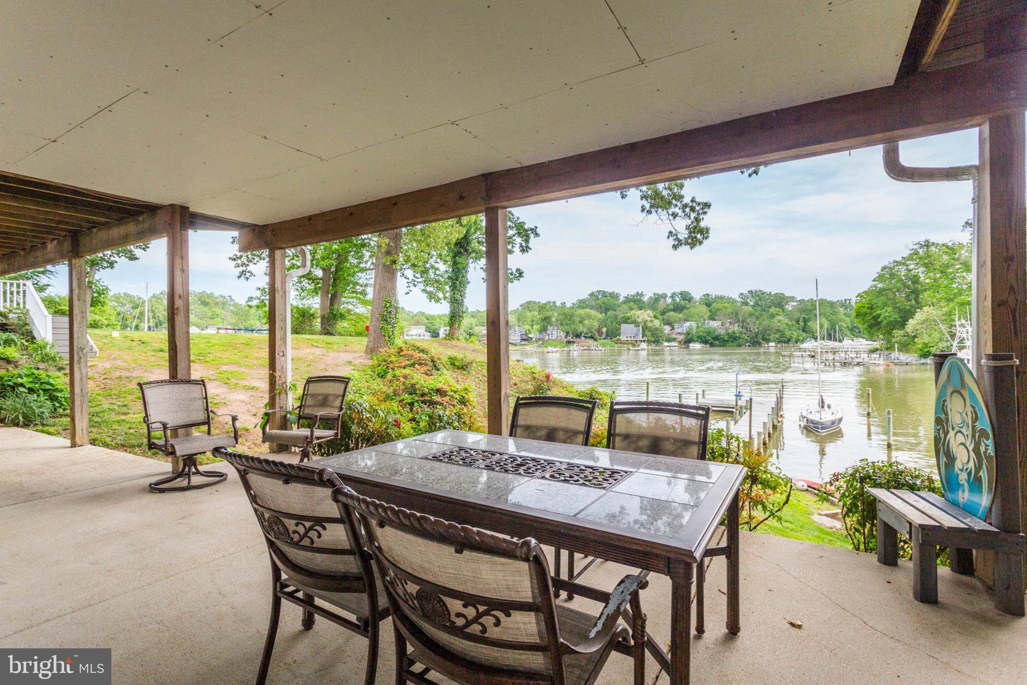 1051 Landon Ln