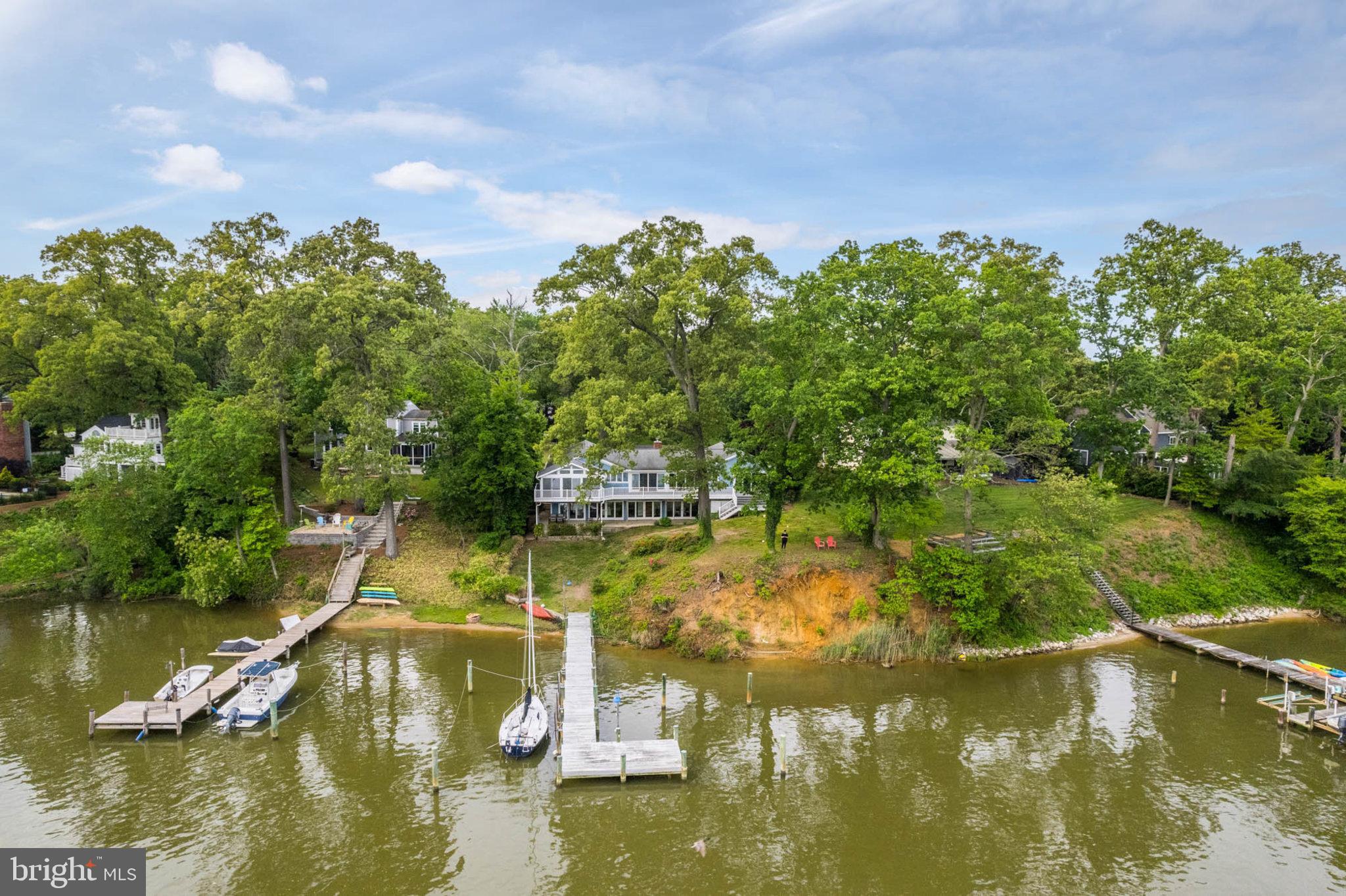 1051 Landon Ln