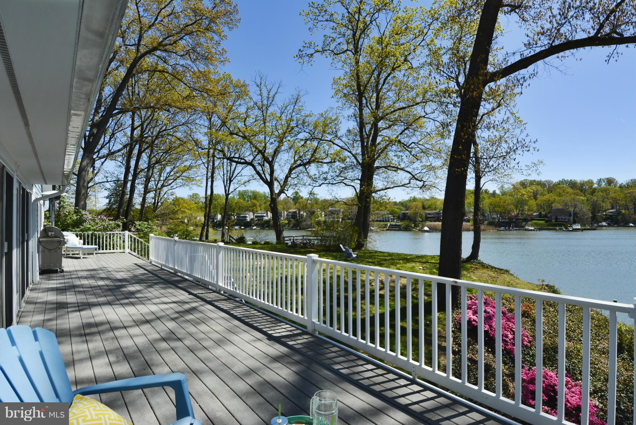 1051 Landon Ln