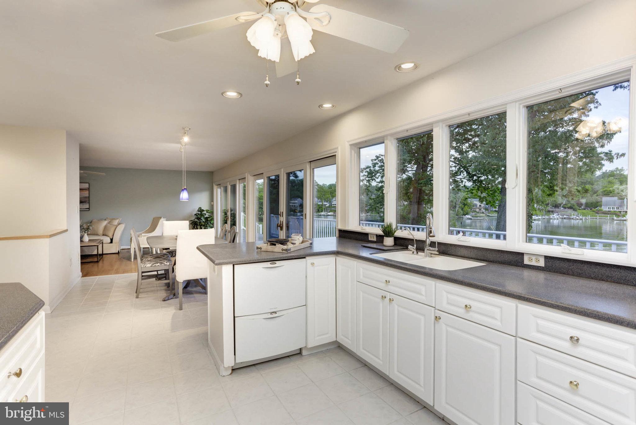 1051 Landon Ln