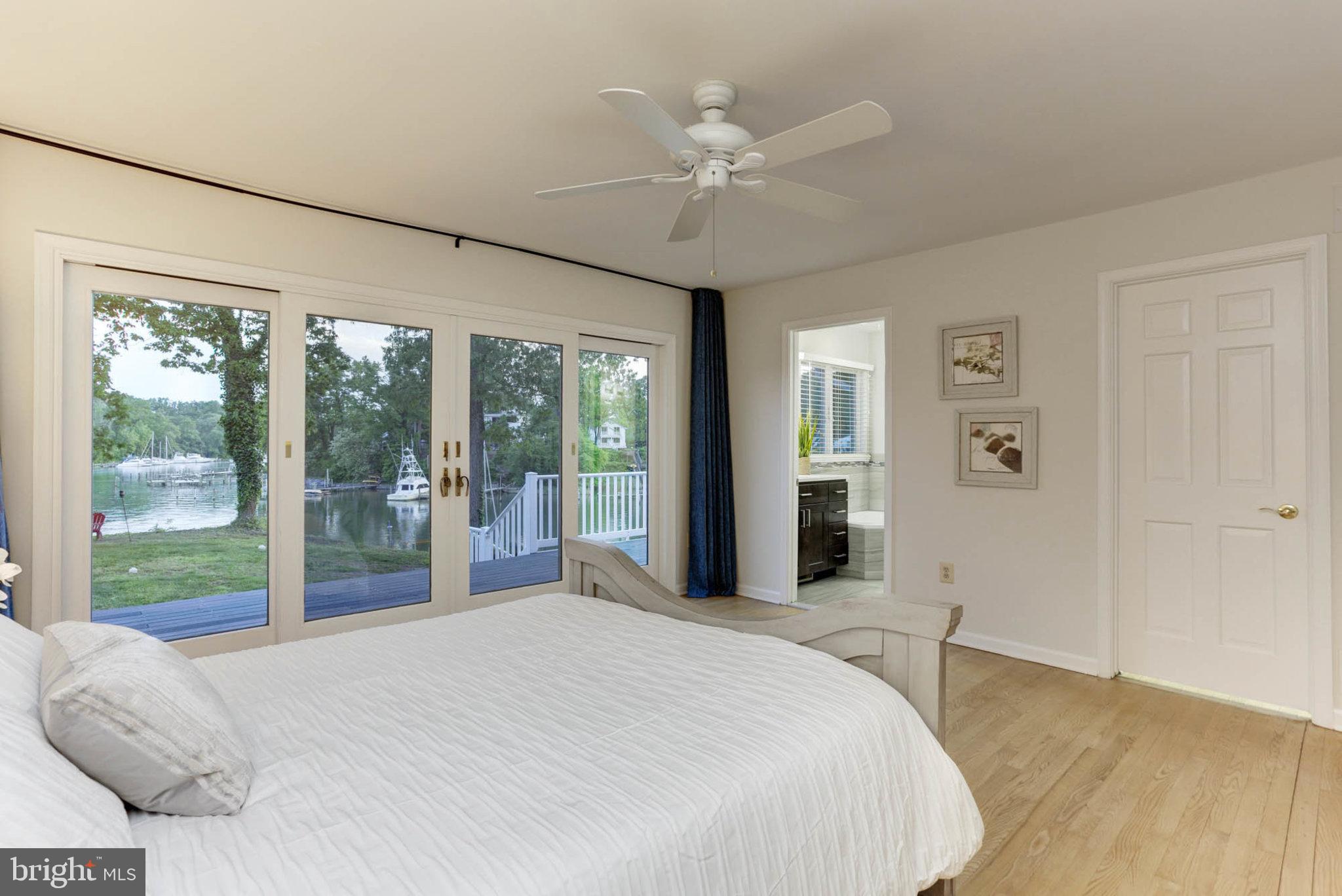 1051 Landon Ln