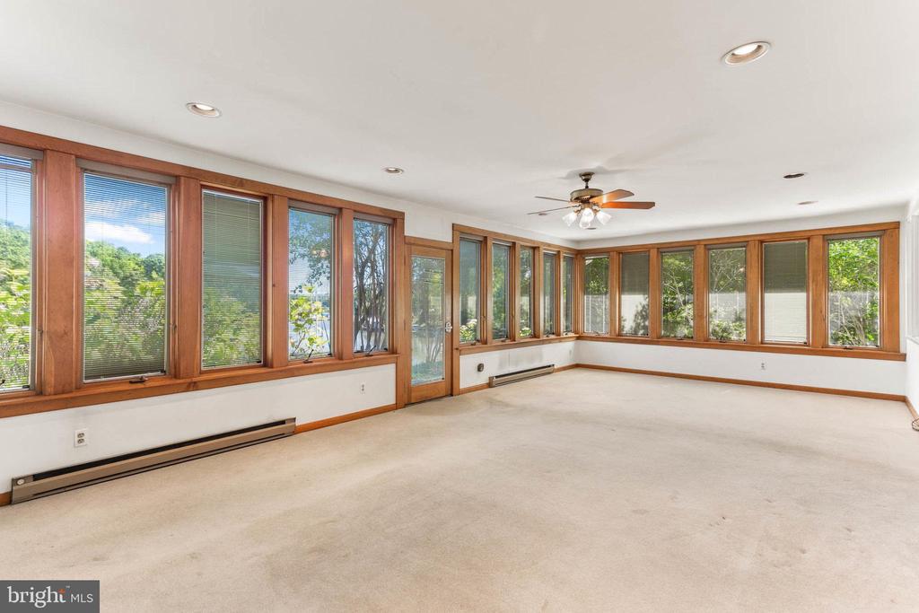 150 Riverside Rd