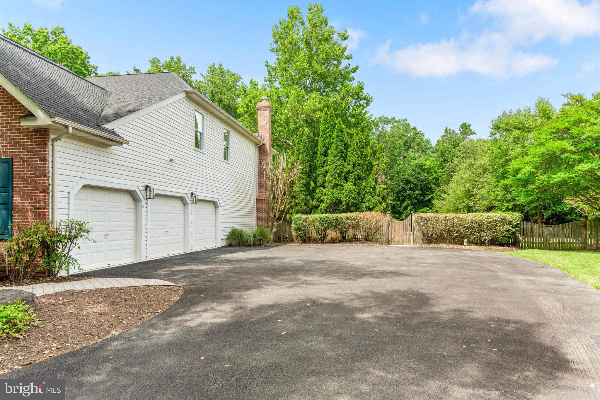 2067 Haverford Dr