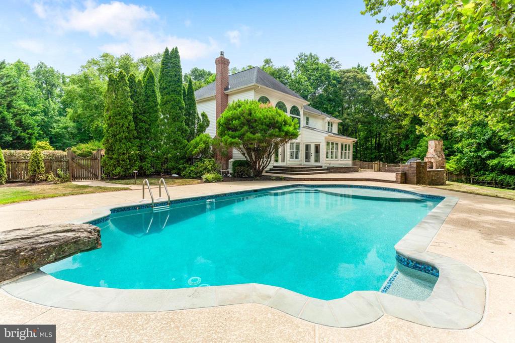 2067 Haverford Dr