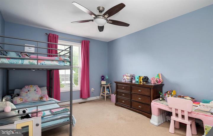 130-B PINEVIEW AVE