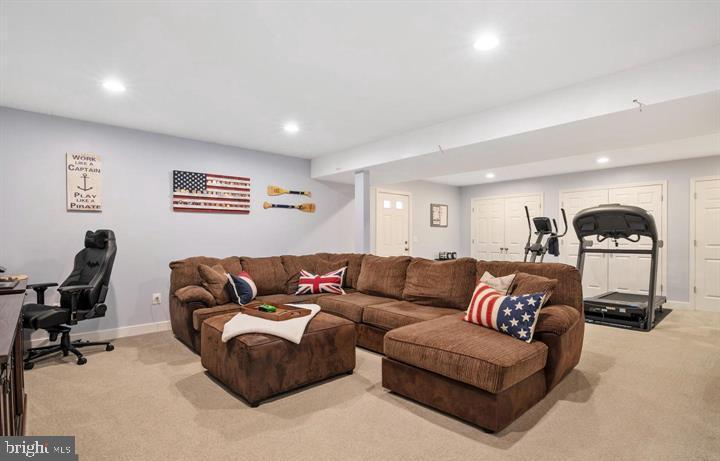 130-B PINEVIEW AVE