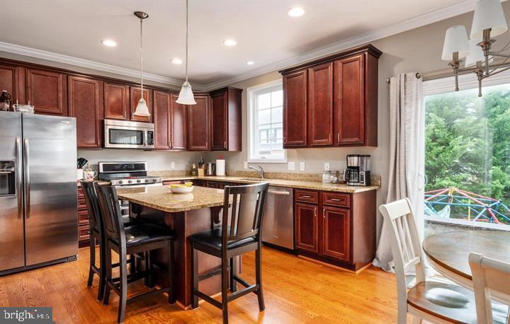 130-B PINEVIEW AVE