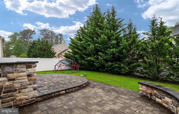 130-B PINEVIEW AVE