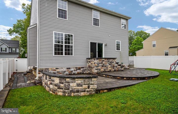 130-B PINEVIEW AVE