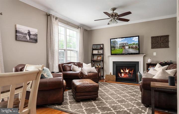 130-B PINEVIEW AVE