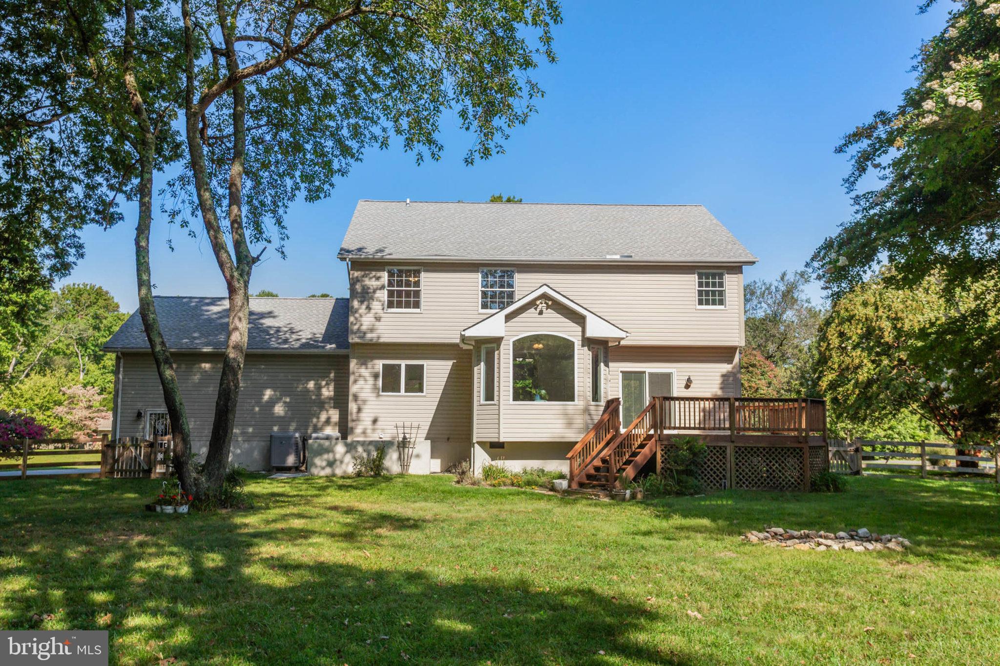 1331 Log Inn Rd