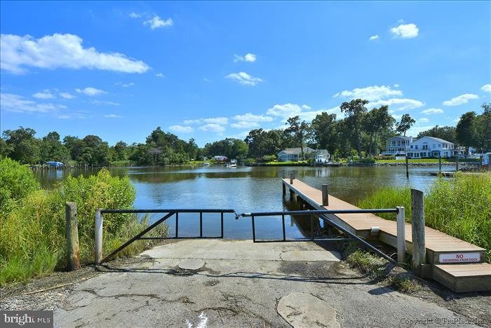 1024 Shore Acres Rd