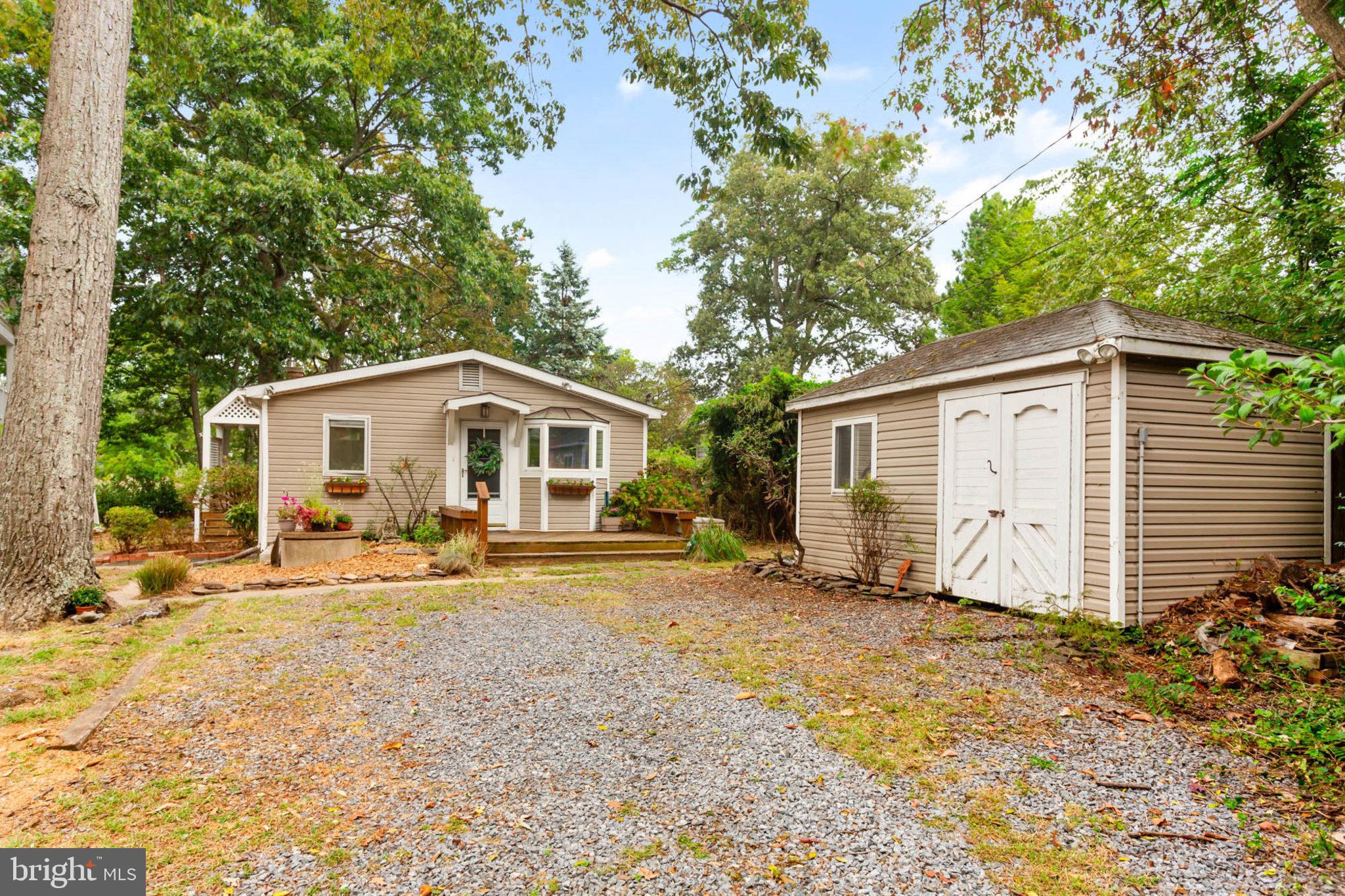 1024 Shore Acres Rd