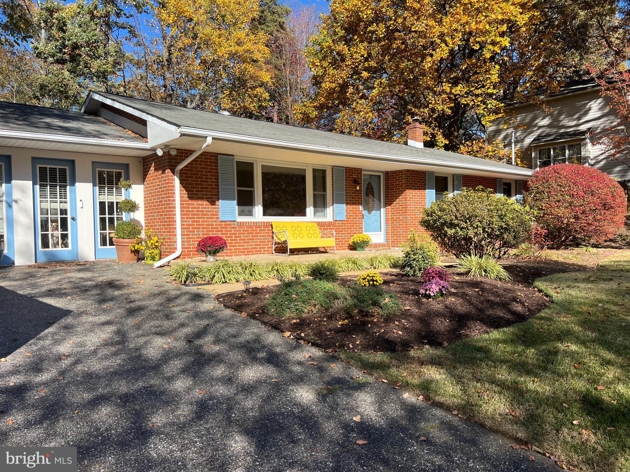 806 Chestnut Tree Dr