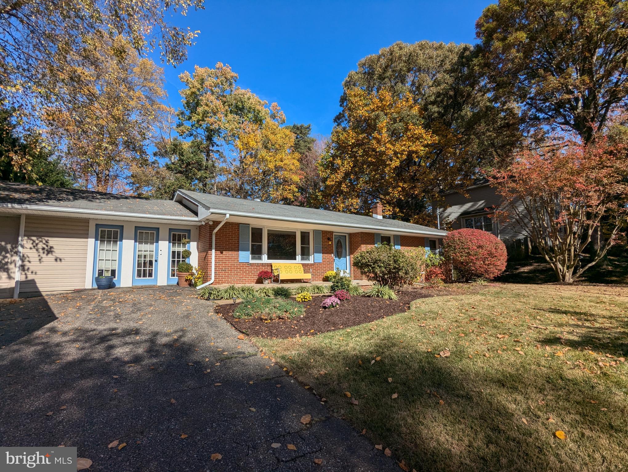 806 Chestnut Tree Dr