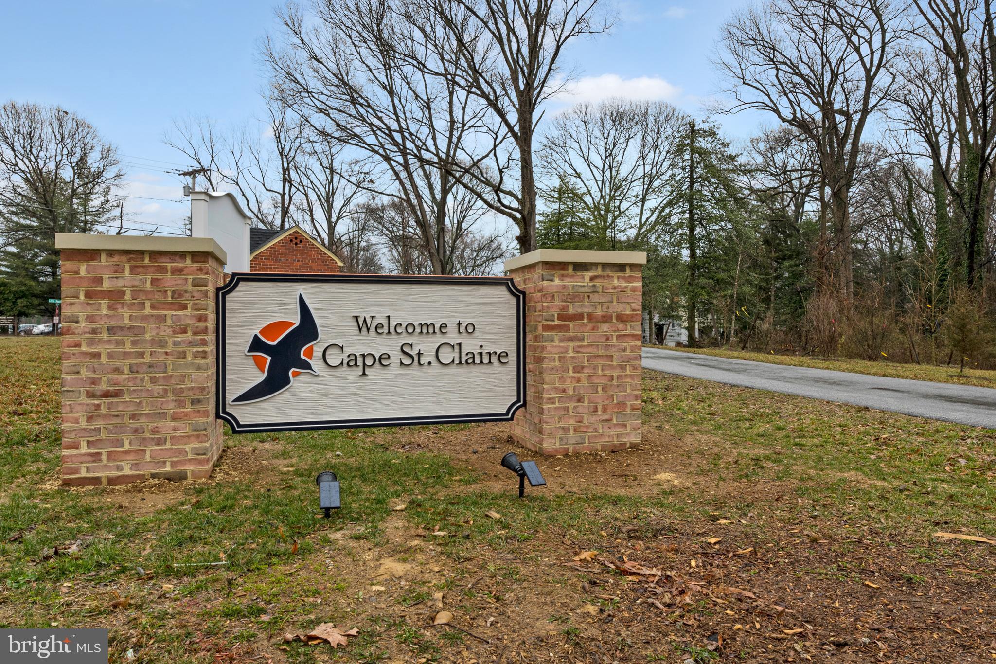 806 Chestnut Tree Dr