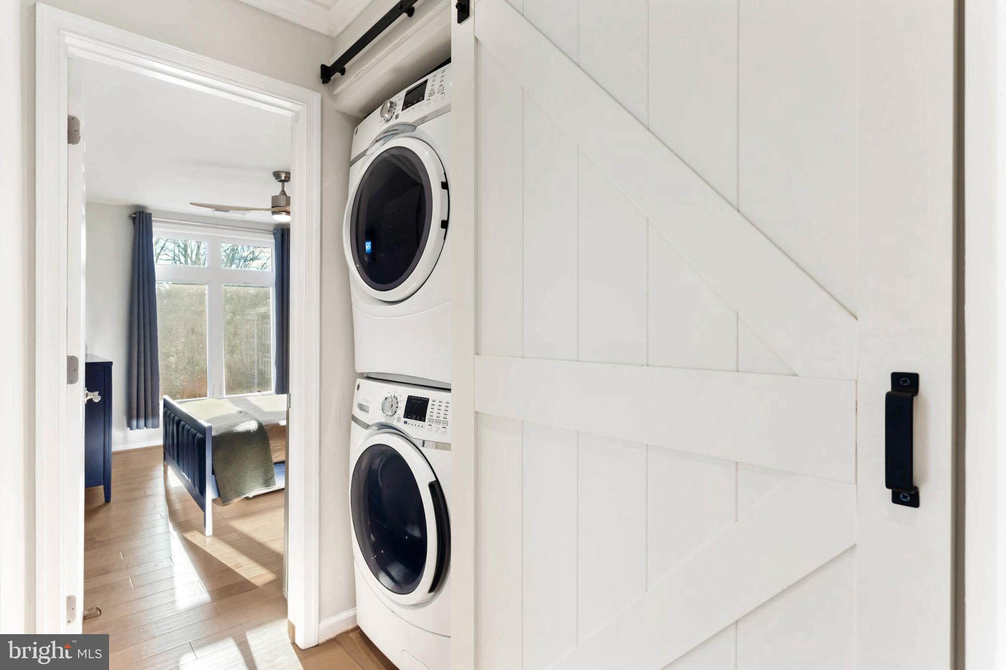 1136 Lake Heron Dr #3b