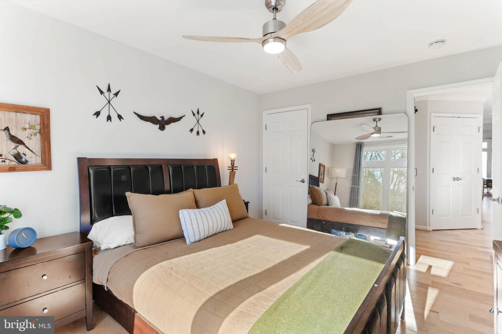 1136 Lake Heron Dr #3b