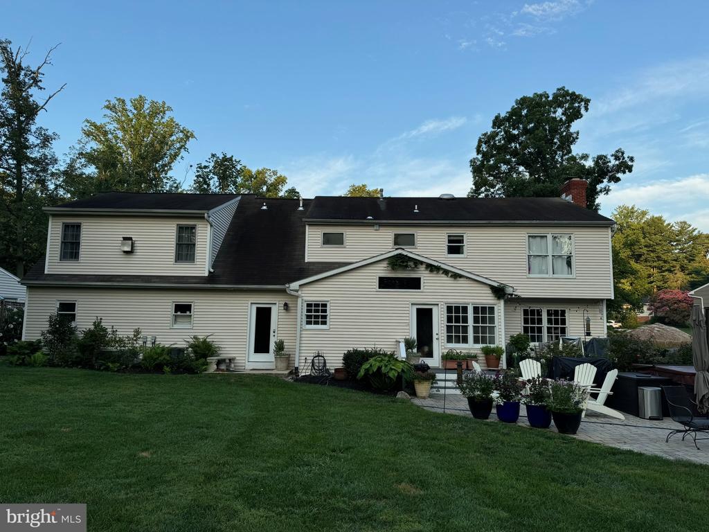 718 Carlisle Dr