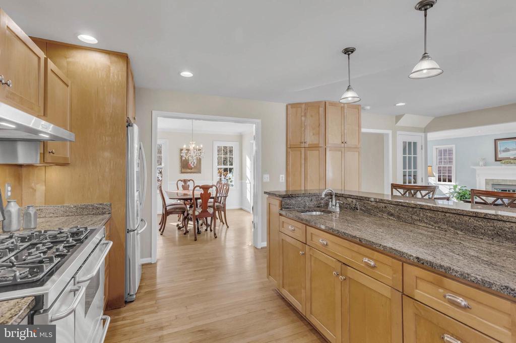 718 Carlisle Dr