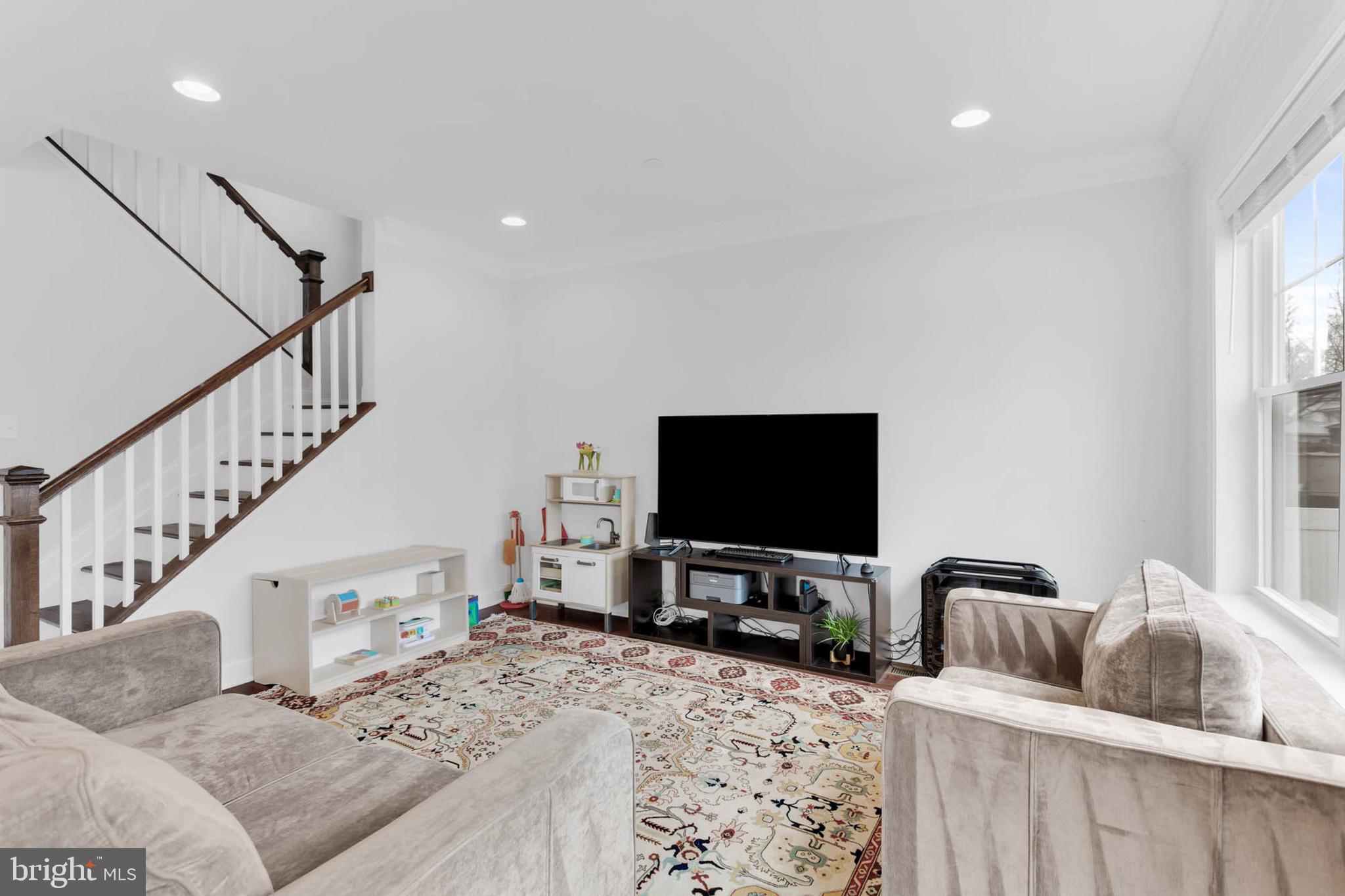 182 Carroll Rd