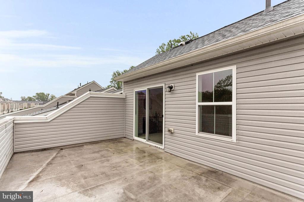 2660 Sequoia Ln