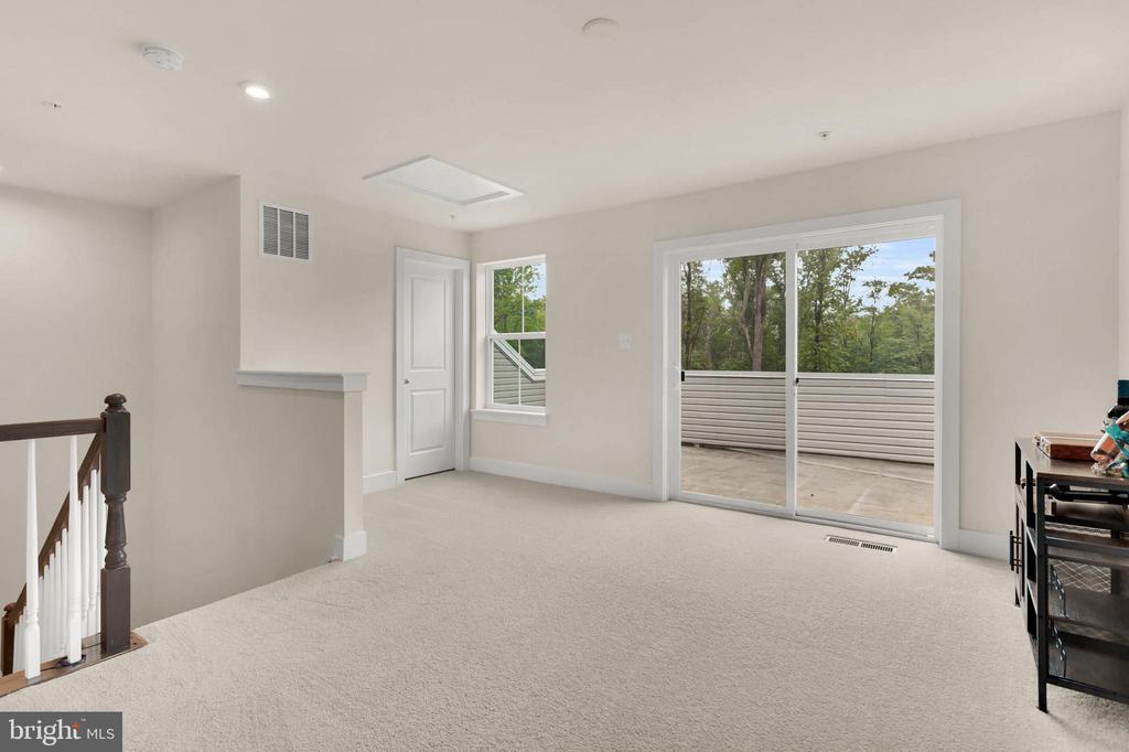 2660 Sequoia Ln