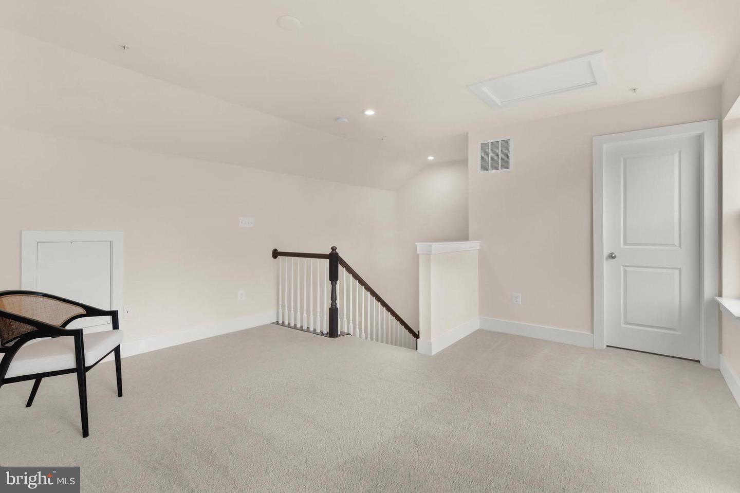 2660 Sequoia Ln