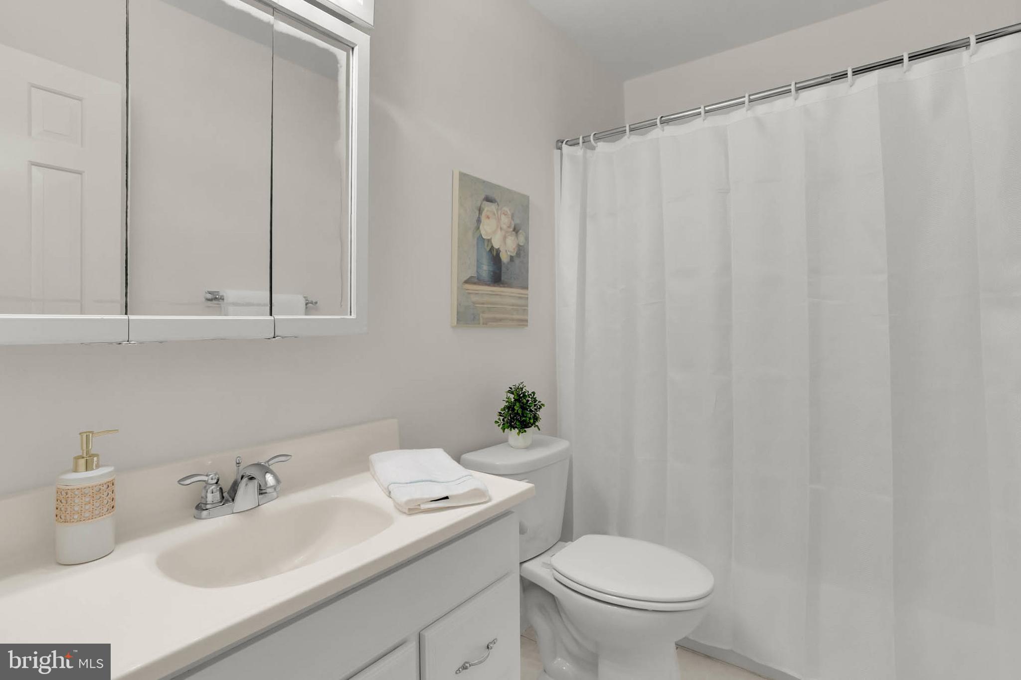 1534 Birdwood Ct #125