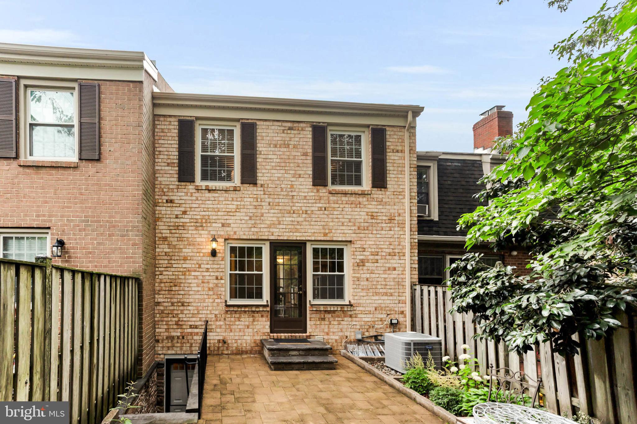 1534 Birdwood Ct #125