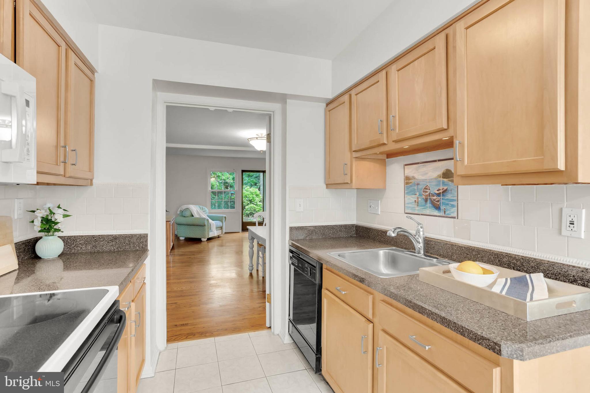 1534 Birdwood Ct #125