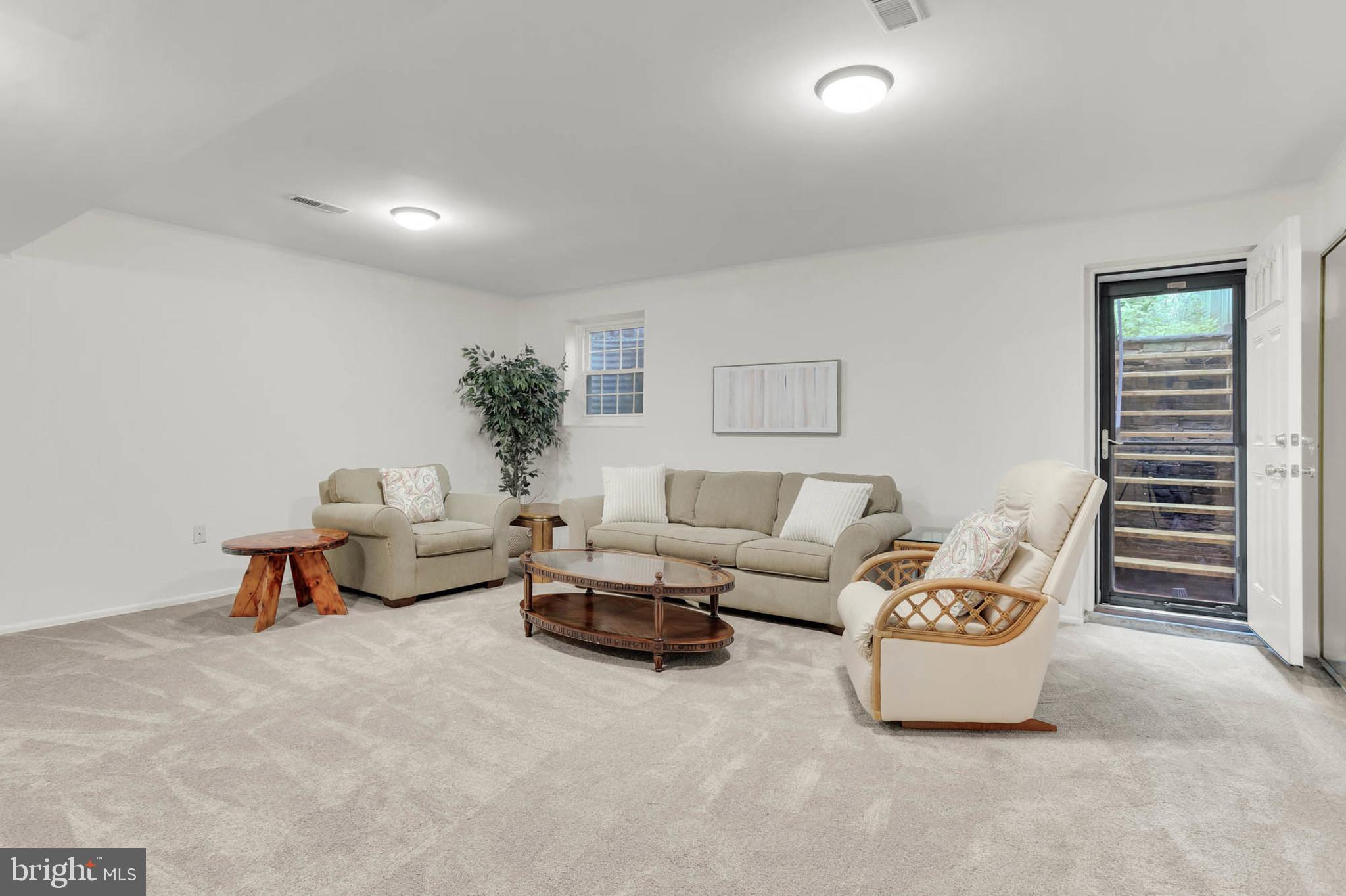 1534 Birdwood Ct #125