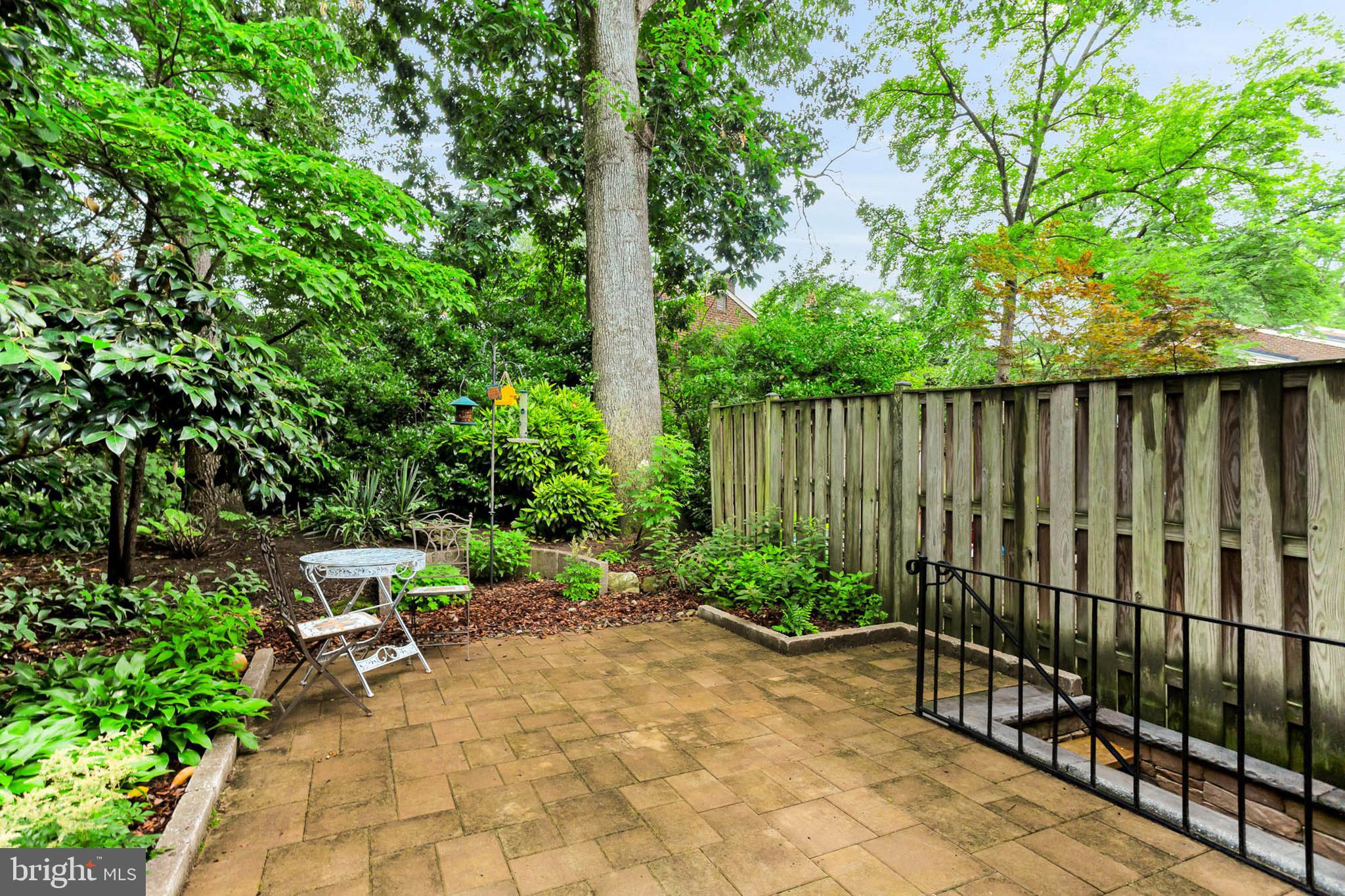 1534 Birdwood Ct #125