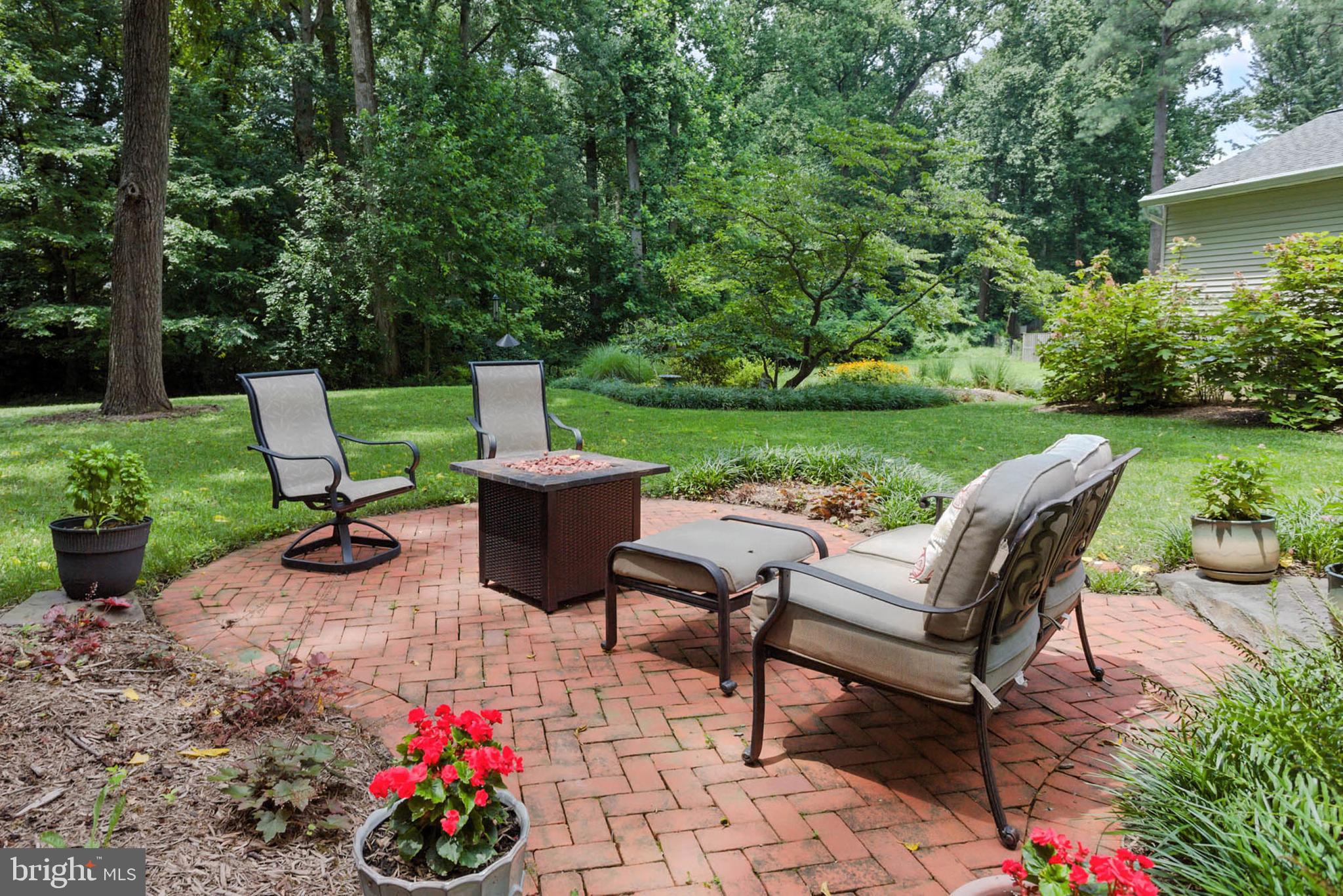1012 Placid Ct