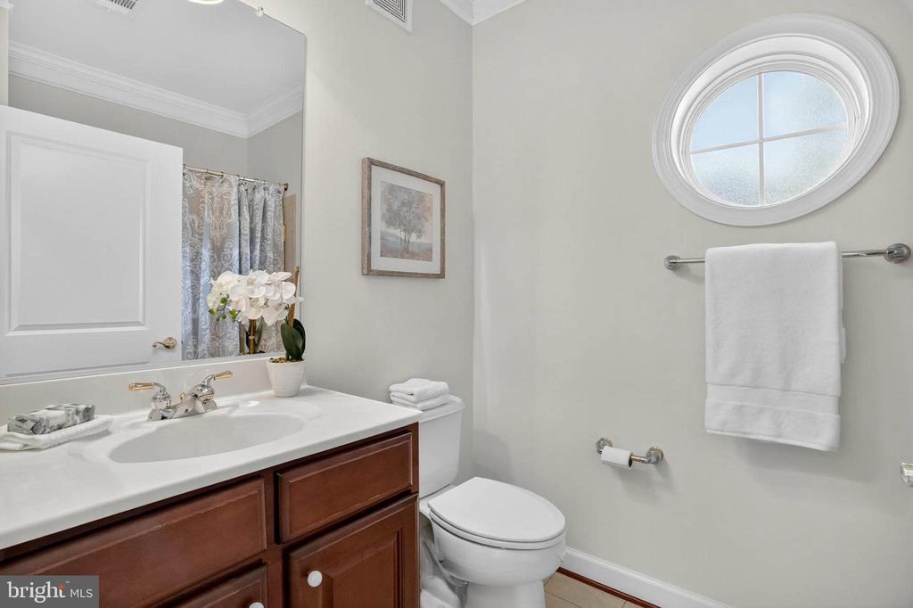 901 NOAH WINFIELD TERRACE 102