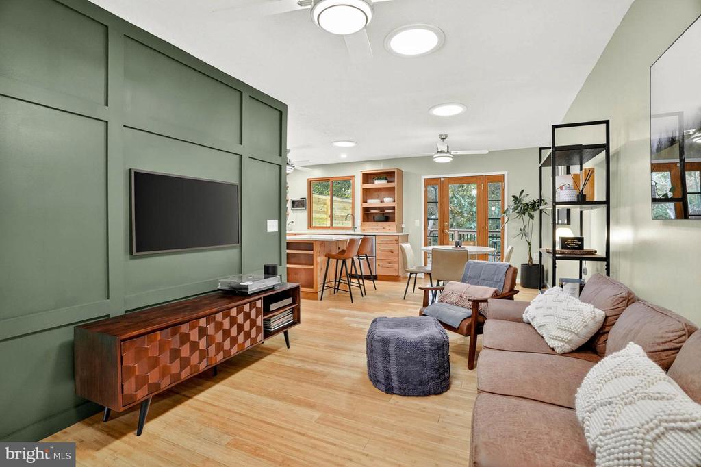 507 GREENBLADES COURT