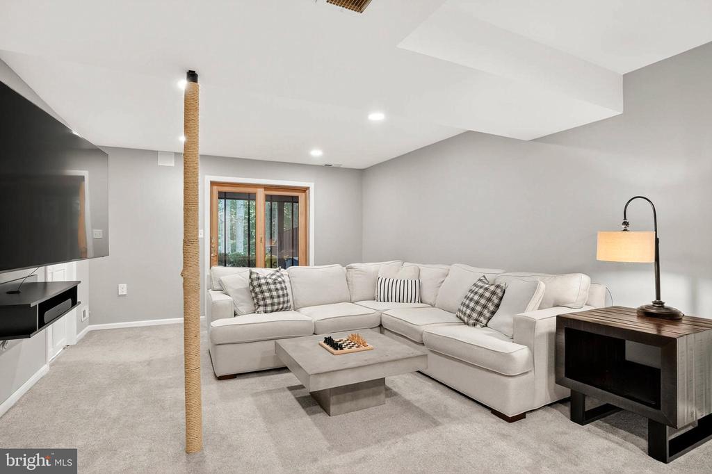 507 GREENBLADES COURT