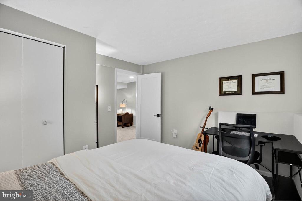 507 GREENBLADES COURT