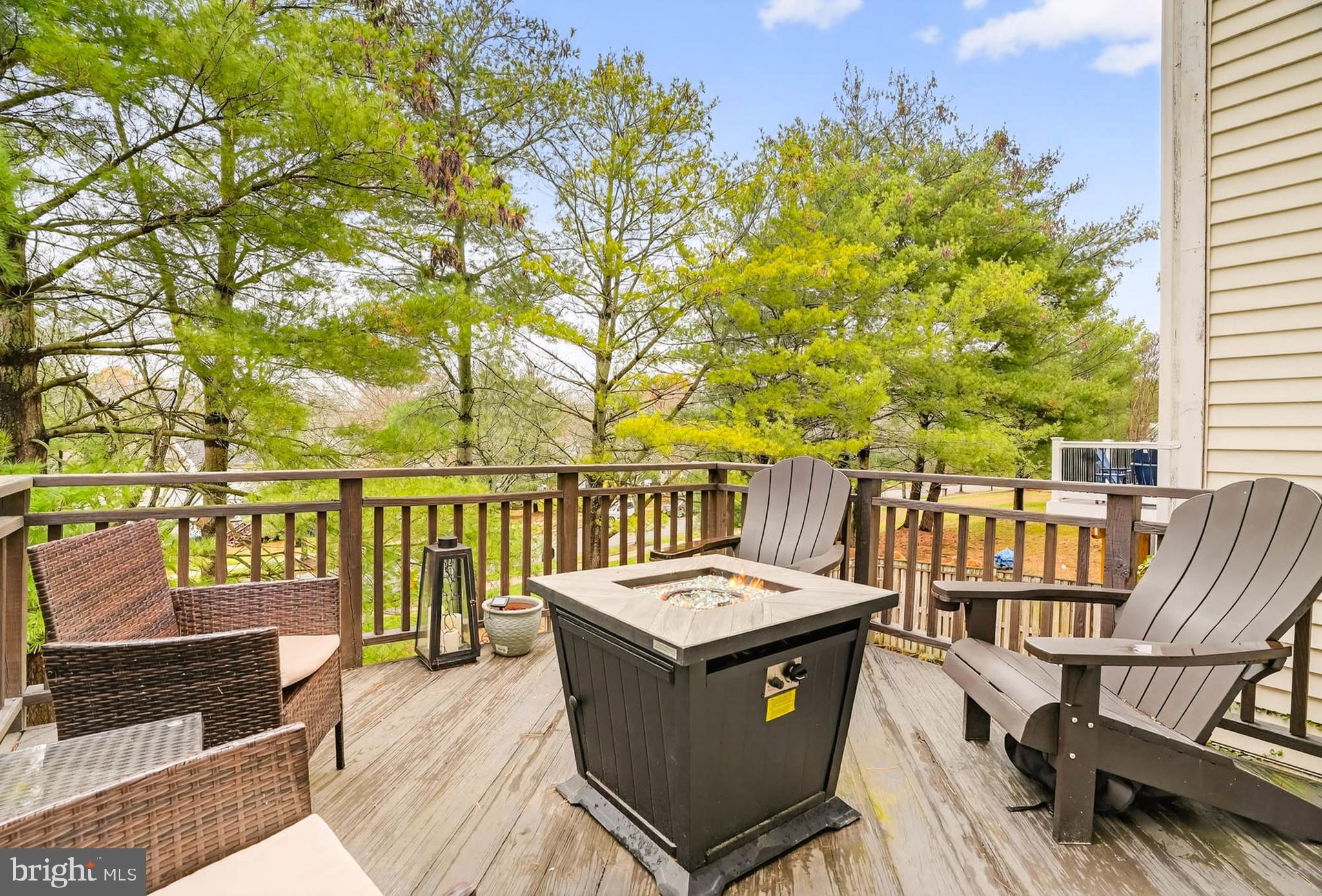 1246 QUAKER RIDGE DRIVE 89