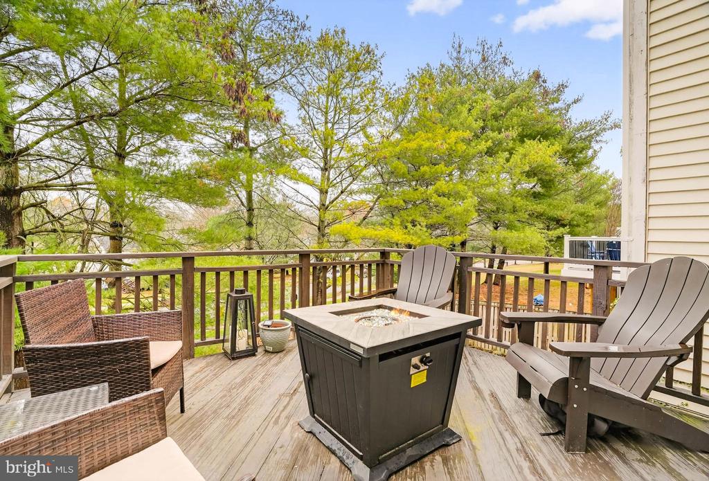 1246 QUAKER RIDGE DRIVE 89