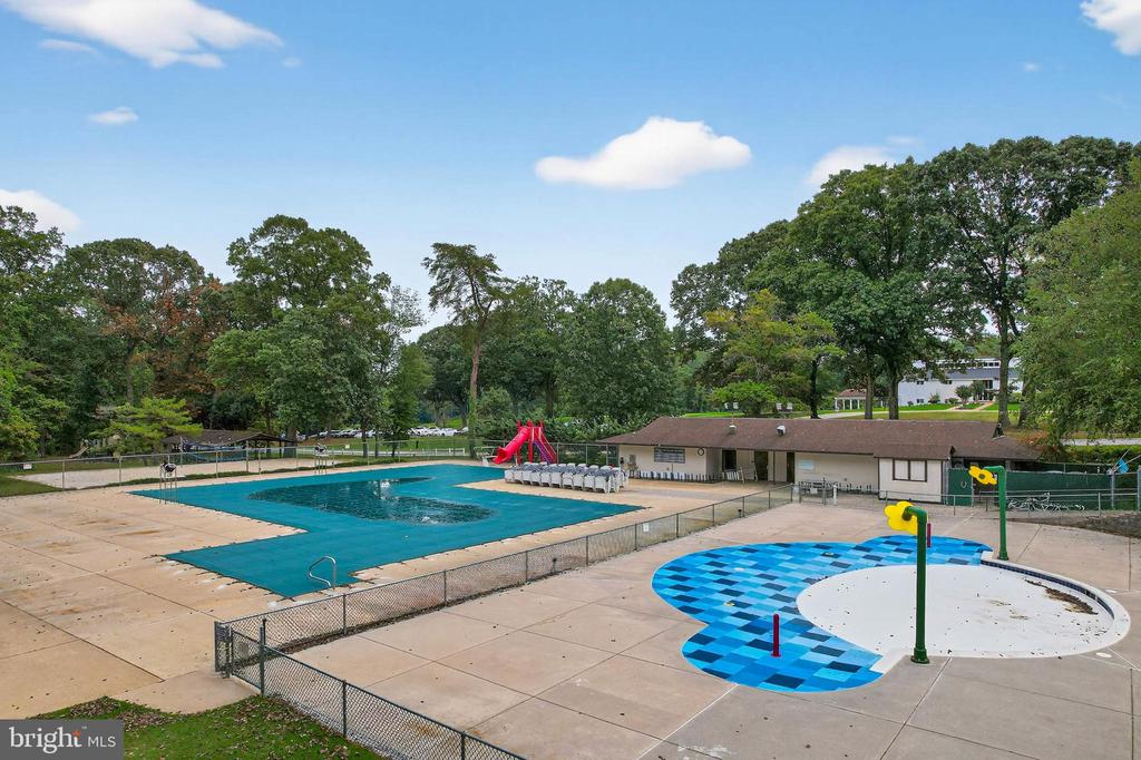1246 QUAKER RIDGE DRIVE 89