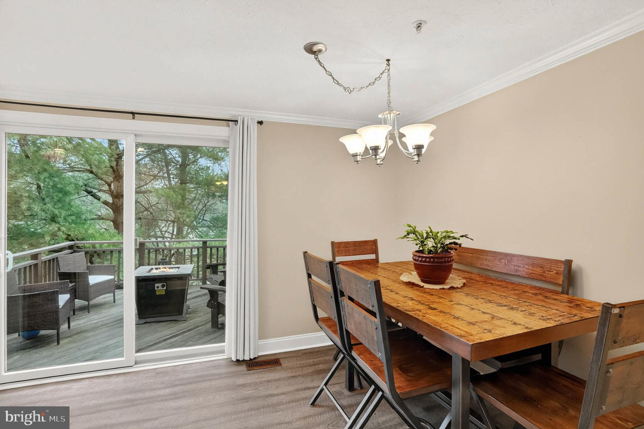 1246 QUAKER RIDGE DRIVE 89