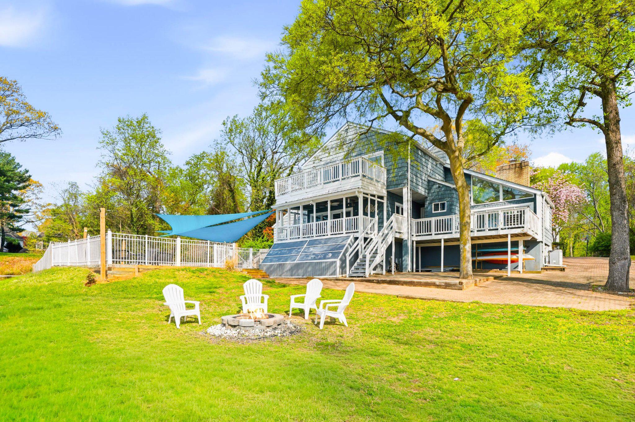 959 MORGAN DRIVE
