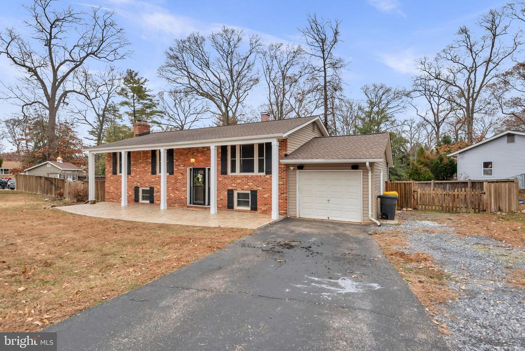 151 LONG POINT COURT