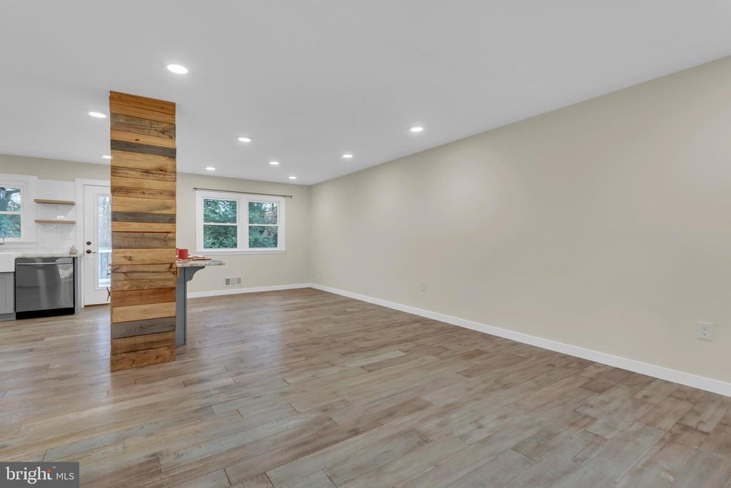 151 LONG POINT COURT